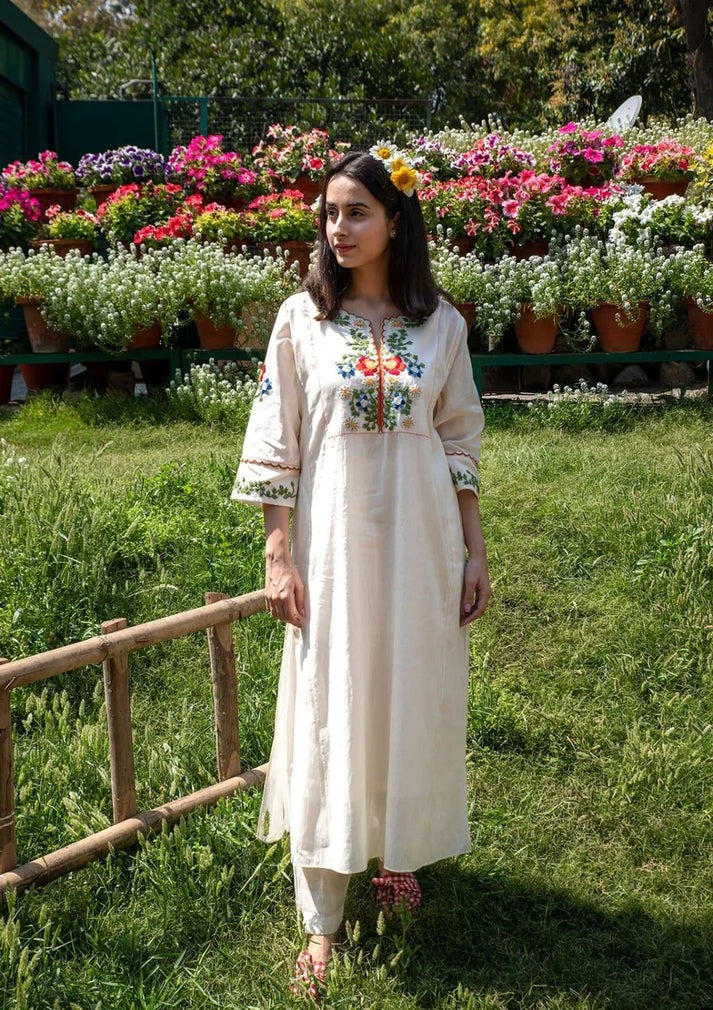 Jaipur Premium Off White Cotton Kurta And Pant Set